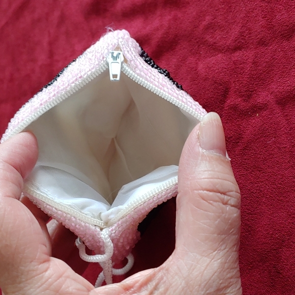 Brand new Betty Boop beaded coin purse - Picture 3 of 3